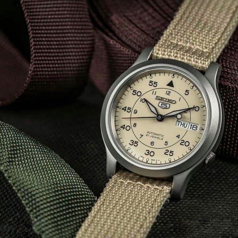 Seiko-5-quan-doi-37mm-vang-cat-sa-mac
